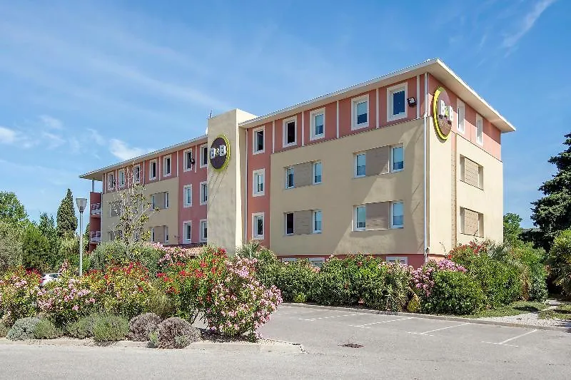 **  B&B Hotel Salon De Provence France