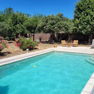 Lou Pebre D'ai Bed & Breakfast