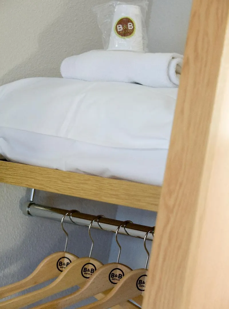 B&B Hotel Salon De Provence 2*, سالو دو بروفونْسْ